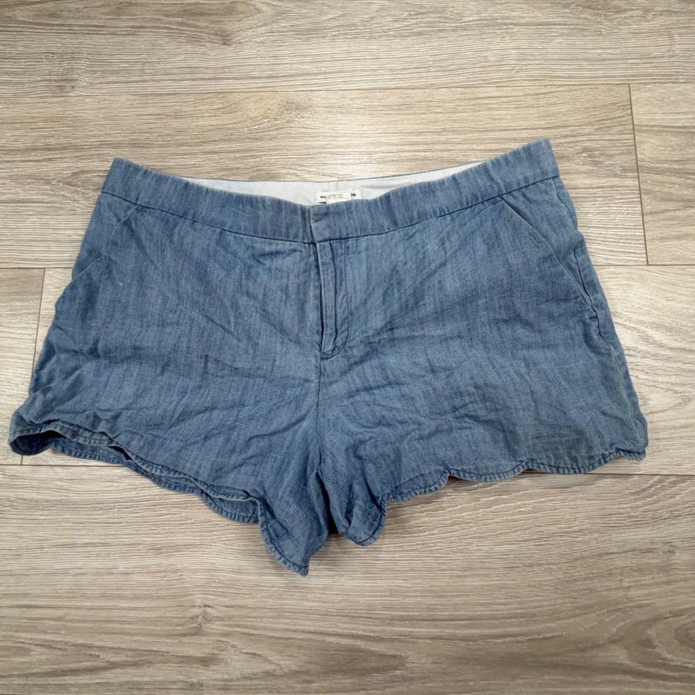 Club Monaco Women Blue Chambray‎ Scalloped Hem Chambray Shorts Size 10
